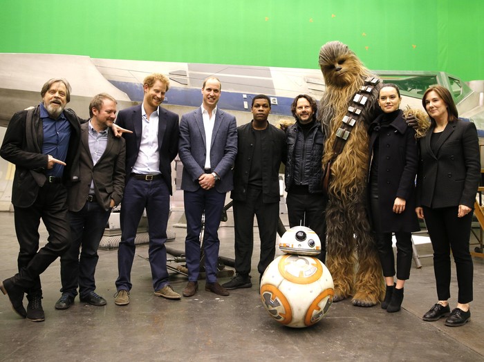 Chewbacca dengan tubuh tinggi penuh bulu. (Foto: Dok. Gettyimages) Chewbacca dengan tubuh tinggi penuh bulu. (Foto: Dok. Gettyimages)