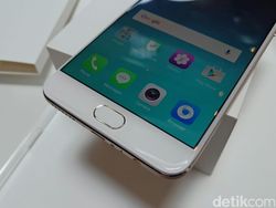 Oppo F1 Plus: Jagoan Selfie dengan Kamera Depan 16 MP