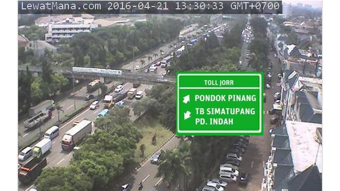 Ada Perbaikan Jalan di Underpass Pasar Rebo, Tol JORR Macet 20 Km!