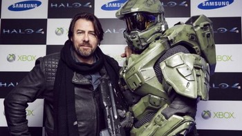 Beberapa bintang menghadiri peluncuran video game Halo 4 di Tower Bridge pada 5 November 2012 di London, Inggris. Foto: GettyImages