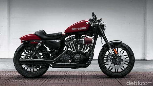 Pabrikan motor besar legendaris asal Amerika Serikat, Harley-Davidson meluncurkan Roadster model tahun 2016. Harley-Davidson Roadster akan mengisi jajaran motor Sportster Harley-Davidson.
