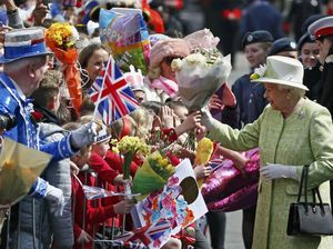 Ratu Elizabeth II dalam Kenangan, Punya 2 Tanggal Ultah dalam Setahun