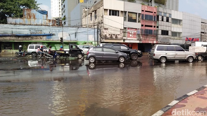Ahok: Kurang Ajar! BPBD DKI Beri Info Banjir Tanpa Lanjutan Surutnya Air