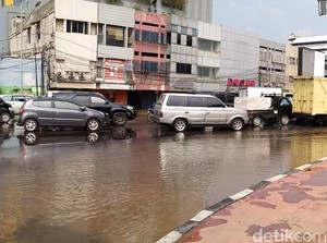 Ahok: Kurang Ajar! BPBD DKI Beri Info Banjir Tanpa Lanjutan Surutnya Air