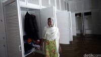 Kamar dan ruangan lainnya juga terendam banjir.