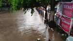 Kali Molek Meluap, Jalan Pondok Gede Raya Banjir