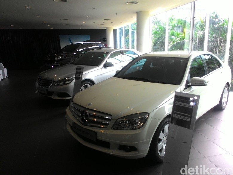 Kalau dolar terus naik harga mobil juga bakalan naik. Foto: Rangga Rahadiansyah Kalau dolar terus naik harga mobil juga bakalan naik. Foto: Rangga Rahadiansyah