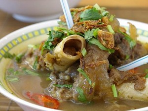 Ada Sup Tunjang yang Gurih Hangat di Pekanbaru