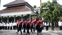 Upacara berlangsung khidmat.