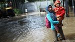 Banjir Melanda, Kartinian Tetap Berlangsung