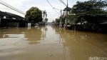 Banjir Masih Rendam Perumahan Pondok Gede Permai