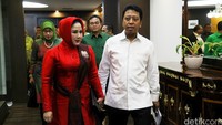 Pertemuan ini untuk melaporkan susunan kepengurusan DPP PPP hasil muktamar Islah Pondok Gede.