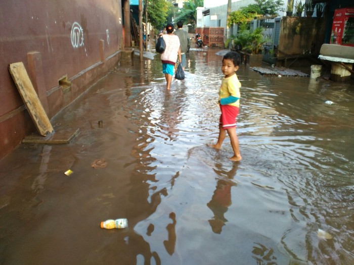 Banjir di Cipinang Melayu Jaktim Surut, Warga yang Mengungsi Sudah Balik