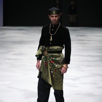 Yajameel by Dato Sri Raja Rezza Shah. Singapore Airlines Cola4ation Indonesia Fashion Week 2016 at Jakarta Convention Center. Senayan. Jakarta. [Foto: Mohammad Abduh/Wolipop]