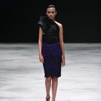 Rizman Ruzaini Fall Winter 2016 Singapore Airlines Cola4ation Indonesia Fashion Week 2016 at Jakarta Convention Center. Senayan. Jakarta. [Foto: Mohammad Abduh/Wolipop]