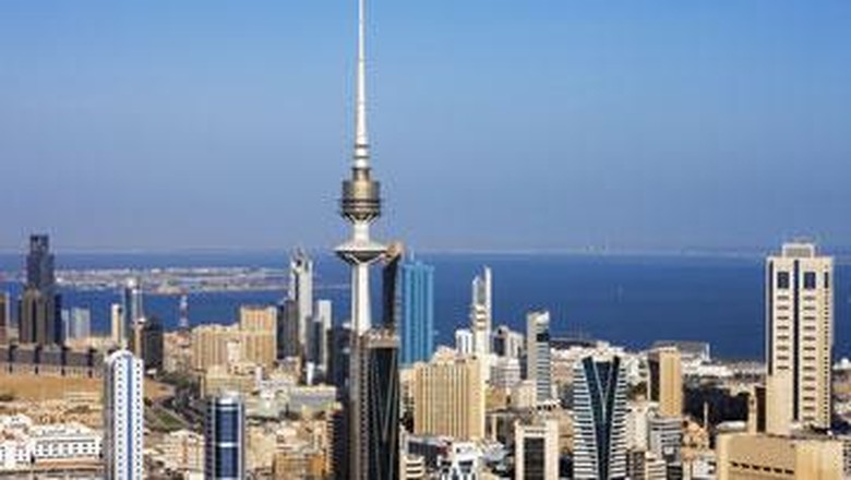 458546333 Kuwait City has embraced contemporary architecture