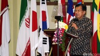 Wapres JK memberikan sambutan.