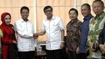Romy Daftarkan Kepengurusan PPP ke Kemenkum HAM