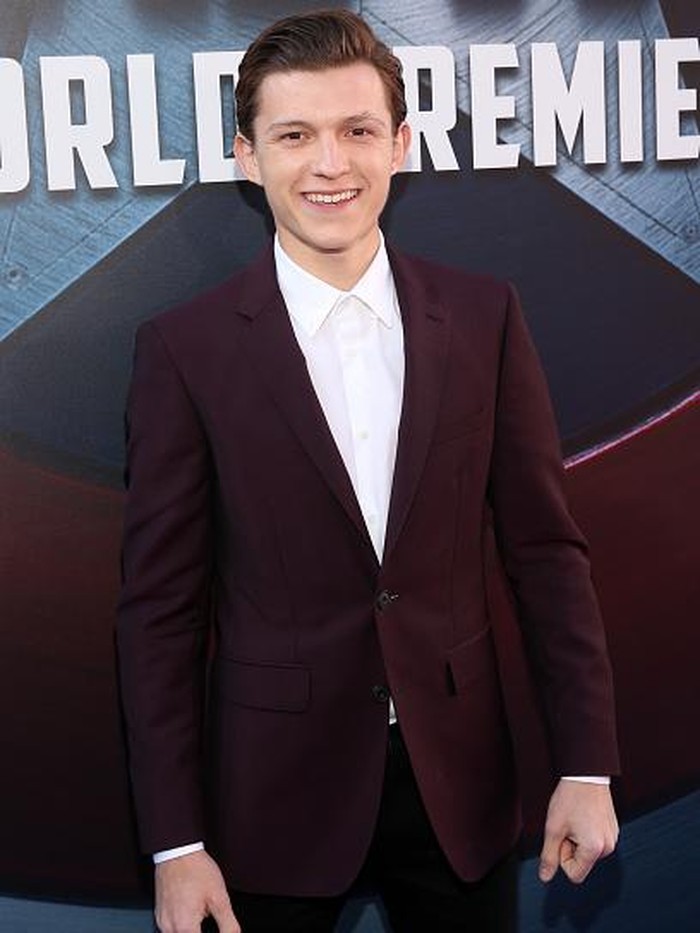 Tom Holland Sebagai Spider-Man Hampir Sempurna