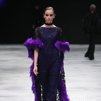 Rizman Ruzaini Fall Winter 2016 Singapore Airlines Cola4ation Indonesia Fashion Week 2016 at Jakarta Convention Center. Senayan. Jakarta. [Foto: Mohammad Abduh/Wolipop]