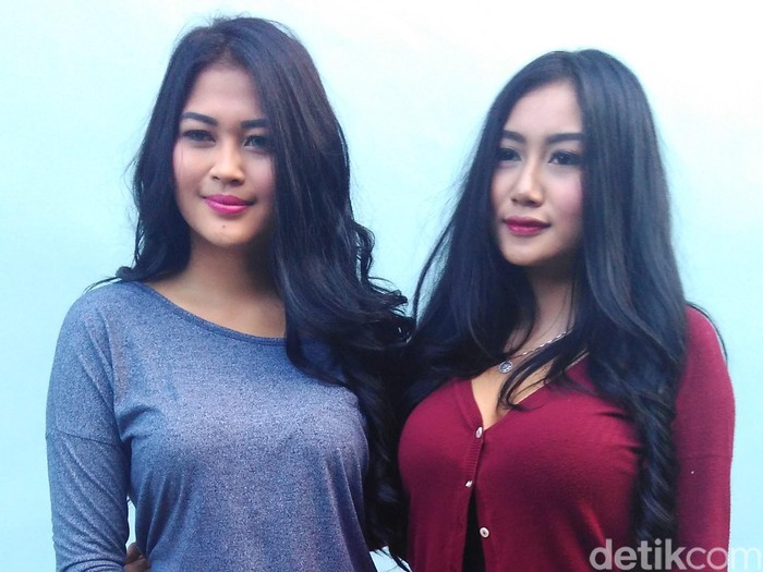 Tak Bisa Lepas Dari Isu Lesbian Duo Serigala Sesama Cewek Apa Enaknya