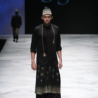 Yajameel by Dato Sri Raja Rezza Shah. Singapore Airlines Cola4ation Indonesia Fashion Week 2016 at Jakarta Convention Center. Senayan. Jakarta. [Foto: Mohammad Abduh/Wolipop]