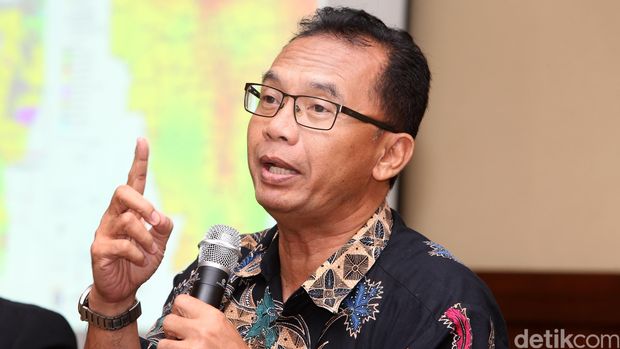 Pengamat Tata Kota Universitas Trisakti  -- Pengamat tata kota dari Universitas Trisakti Yayat Supriatna dalam sebuah diskusi di Jakarta, Jumay (22/4/2016)