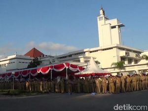 Gaji PNS Naik 5% Mulai 1 Januari 2019