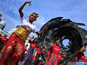 Tari Pendet: Ciri Khas, Pembagian Tempat Tari, dan Susunan Pemusik