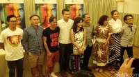 Di posisi kedua ditempati oleh sekuel film Ada Apa Dengan Cinta Tampaknya film tersebut sukses menghipnotis penonton Indonesia dengan raihan jumlah penonton sebesar 3,7 juta. Edzan/detikFoto.