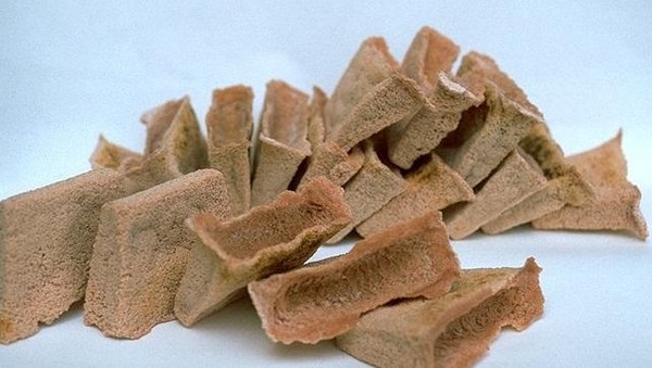 Sagu Lempeng dan Sinoli, Camilan Manis Berbahan Sagu dari Ambon