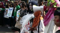 Aksi tersebut bertajuk Selamatkan Bumi Demi Generasi yang Akan Datang.