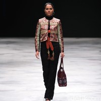 Defrico Audi. Indonesia Fashion Week 2016 at Jakarta Convention Center. Senayan. Jakarta. [Foto: Mohammad Abduh/Wolipop]