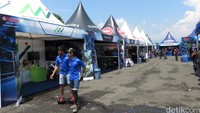 Untuk memeriahkan Jambore NMAX, Yamaha menyiapkan fun riding competition, games, doorprize, test ride, free check service, kontes modifikasi, bakti sosial, bazaar, entertainment music, exhibition booth dari Yamalube, Sakura, NGK, BRT, Pirelli, Dunlop, IRC, AAI, Motobatt, Tekiro, KYT, KYB, DID. Foto: Dadan Kuswaraharja