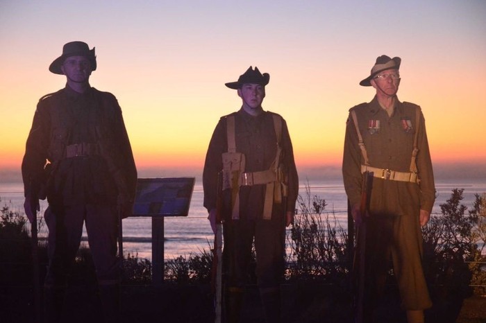 Ribuan Warga Australia Memperingati Hari Anzac 2016