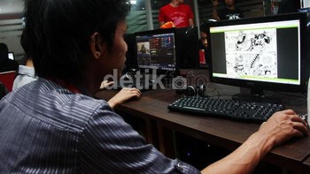 4. Lihat Foto: Bila sebelumnya untuk ada lihat video, maka di posisi yang lebih tinggi, orang Indonesia gemar melihat gambar/foto 72,79% di internet. Foto: detikcom