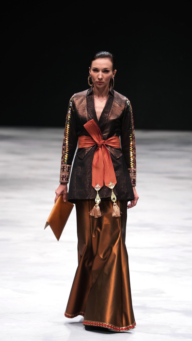 Defrico Audi. Indonesia Fashion Week 2016 at Jakarta Convention Center. Senayan. Jakarta. [Foto: Mohammad Abduh/Wolipop]