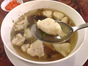 Hangatkan Badan dengan Santapan Tekwan yang Gurih Enak di Sini