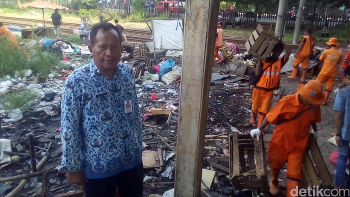 Camat Cakung Bantah Mintai Uang ke Pedagang Flyover Klender