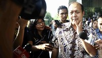 Selamat keluar gedung KPK.