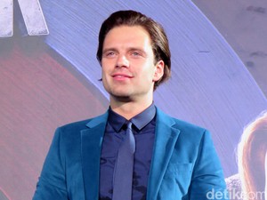 Sebastian Stan Sebut Film Captain America: Civil War Heartbreaking