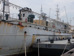 Mungkinkah Kapal Buronan Argentina Hua Li 8 Diledakkan di Indonesia?