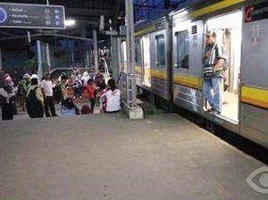 Long Weekend, Penumpang KRL Melonjak Hingga 15 persen