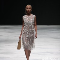 Malik Moestaram. Indonesia Fashion Week 2016 at Jakarta Convention Center. Senayan. Jakarta. [Foto: Mohammad Abduh/Wolipop]