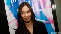 Marsha tetap cantik tanpa polesan make-up yang tebal. Pool/Gus Mun/detikFoto.