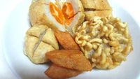 Kalau Mager Tapi Mau Ngemil, Pesan Saja Pempek dan Pisang Goreng di Sini