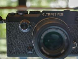 Tampang Jadul Olympus Pen-F