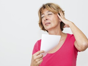 Aktivitas Fisik Begini Bisa Bantu Redakan Hot Flash Saat Menopause