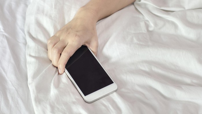 Berapa Kali Tekan Tombol Snooze Sebelum Benar-benar Bangun di Pagi Hari?