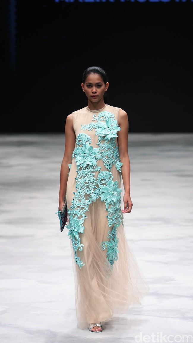 Malik Moestaram. Indonesia Fashion Week 2016 at Jakarta Convention Center. Senayan. Jakarta. [Foto: Mohammad Abduh/Wolipop]